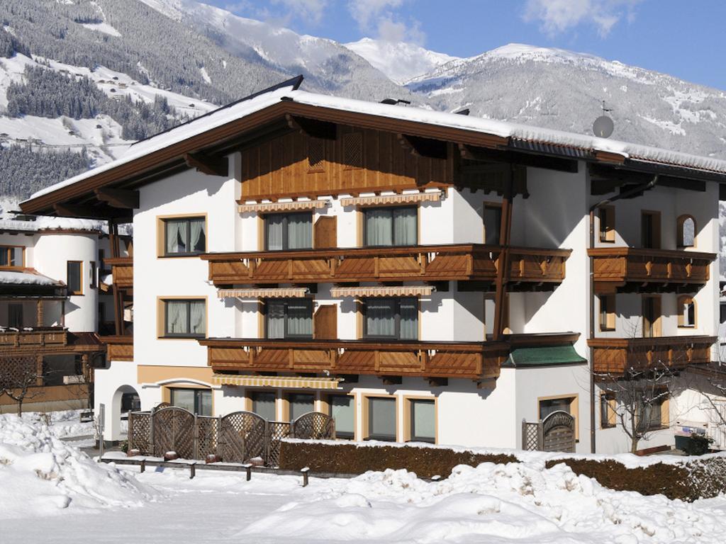 Ferienwohnungen Rahm Mayrhofen Pokoj fotografie