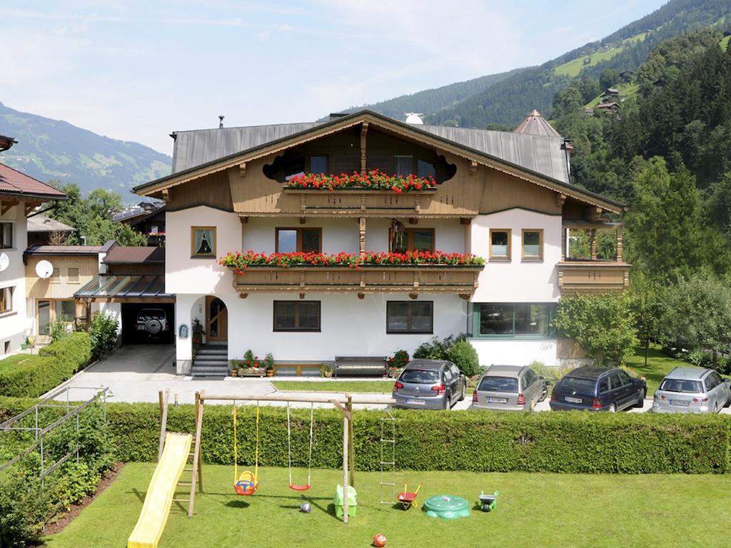 Ferienwohnungen Rahm Mayrhofen Pokoj fotografie